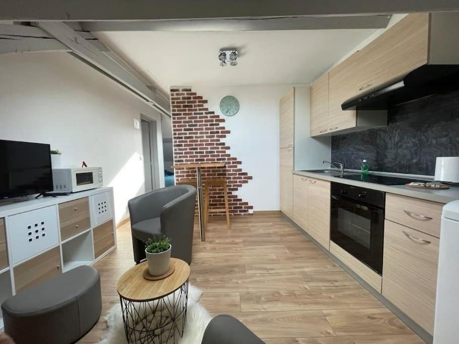 Edouard 2. Logement Complet. Charleville-Mézières Exteriér fotografie