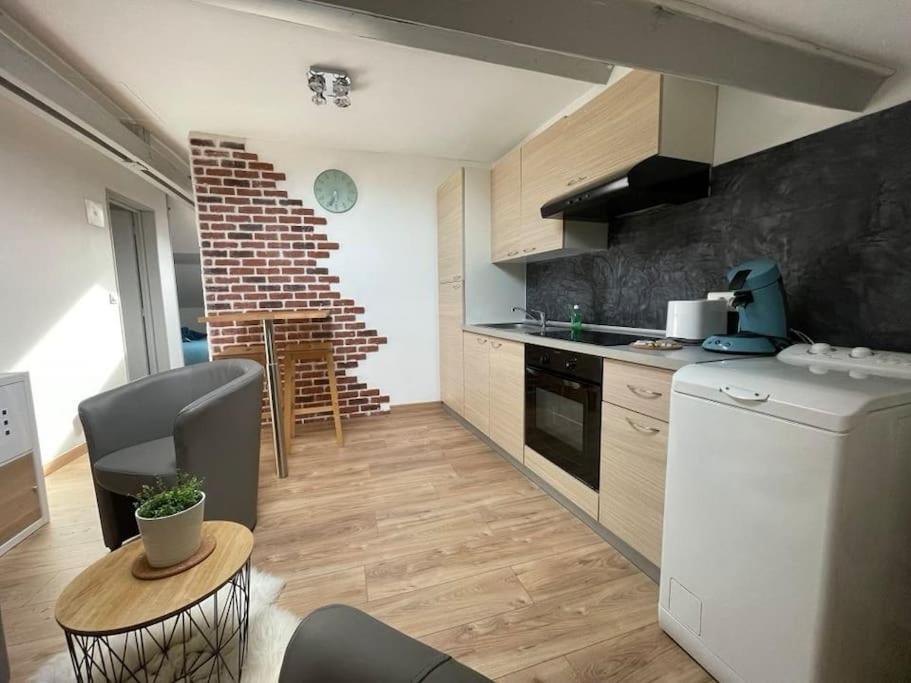 Edouard 2. Logement Complet. Charleville-Mézières Exteriér fotografie